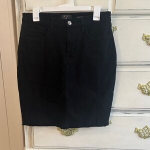 JEN7 Women's Elegant Black Pencil Skirt